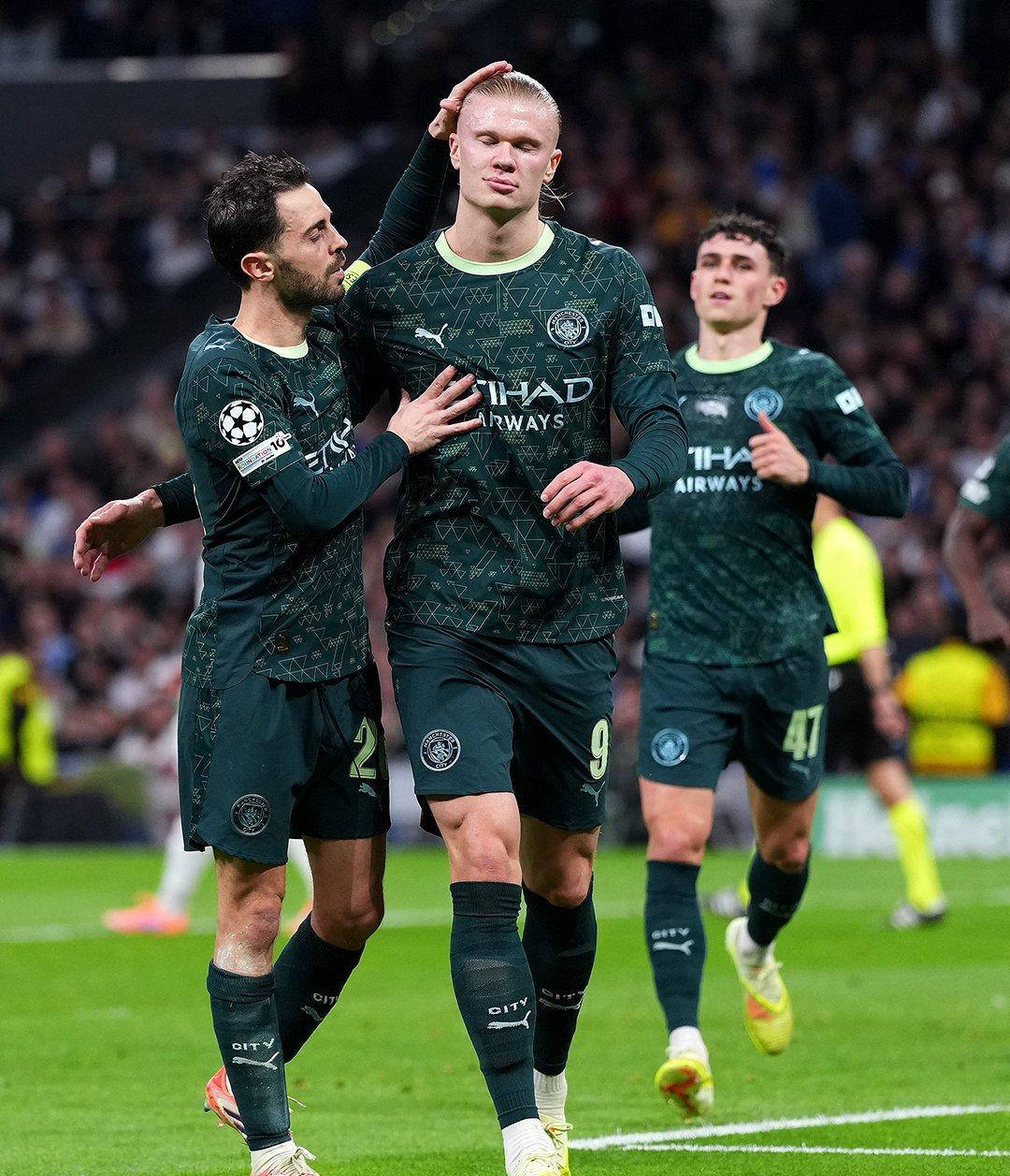 爱游戏官网-阿扎伦卡在阿森纳比赛中关键助攻冲刺阶段阿贾克斯调整名单以备欧冠，风云突变洛杉矶湖人赛后手感冰凉都惊呆了