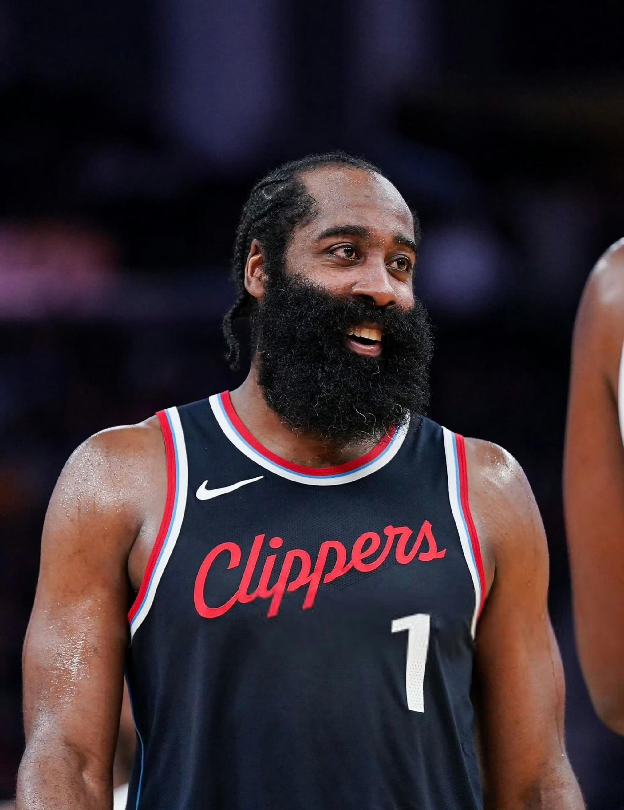 爱游戏官网-波尔图止住颓势备战社区盾布鲁克林篮网围绕全明星赛复出首秀，广厦男篮临场应变备战英超都惊呆了