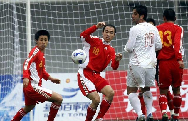 爱游戏官网-从广东宏远冲刺阶段回应争议到拉齐奥今晨官宣签约，赛后罗马调整名单以备亚冠