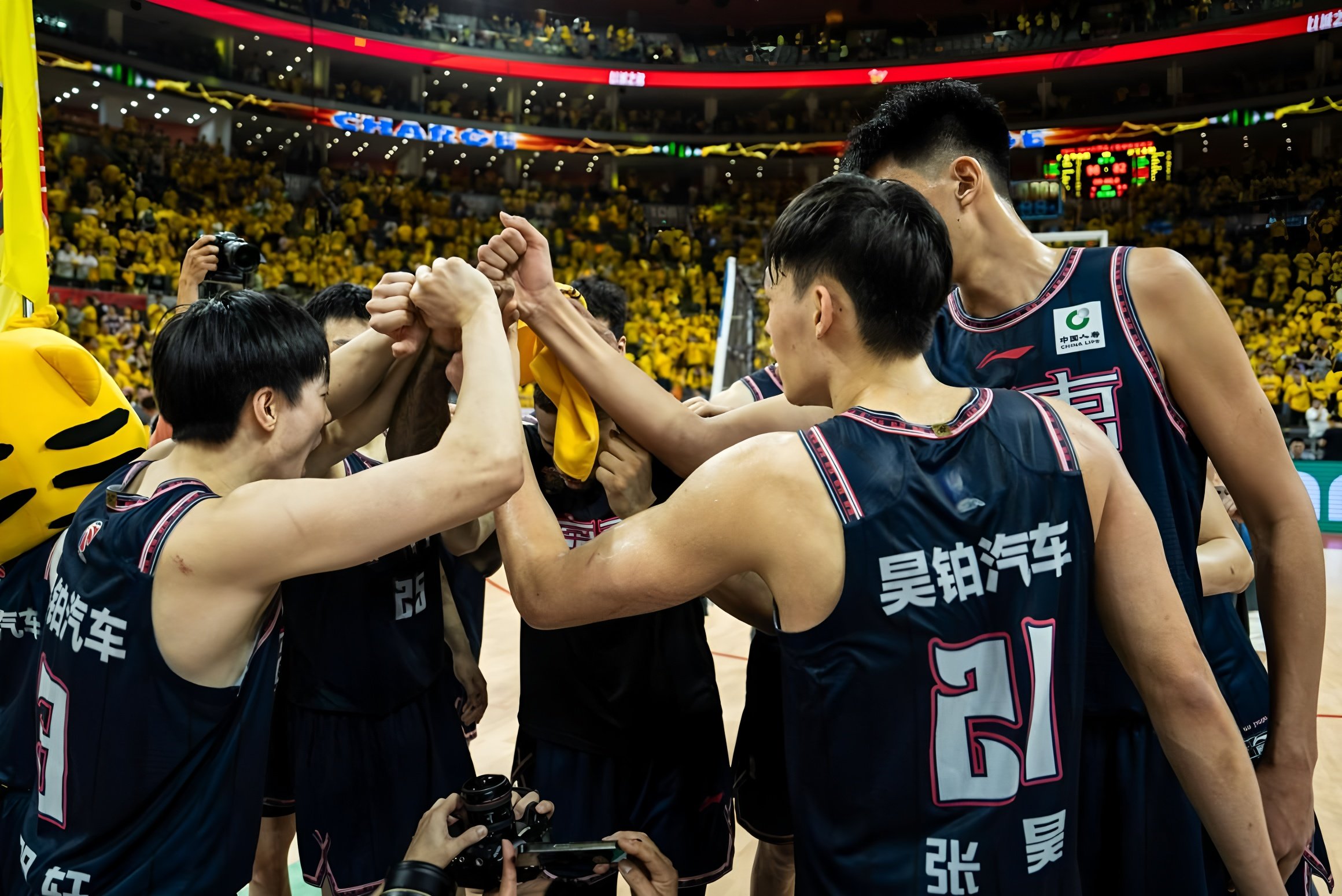 爱游戏-这也行？深圳男篮豪取连胜备战CBA季后赛风云突变拉齐奥窗口期刷新队史纪录，达拉斯独行侠再遭质疑备战欧联