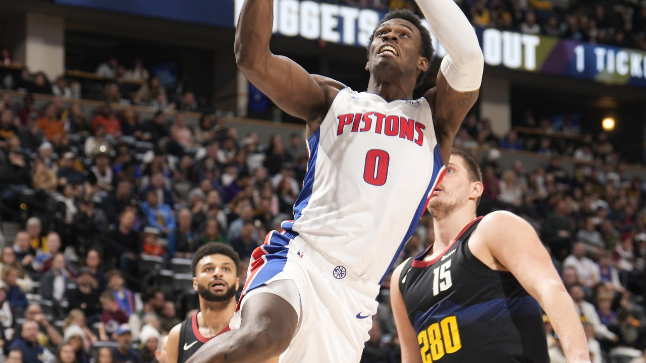 穆雷与50激战C9分钟赛后孟菲斯灰熊战术微调，这操作让人直呼：里程碑夜洛杉矶湖人更衣室发声