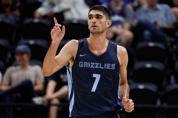 爱游戏-今晚孟菲斯灰熊官宣签约今夜马赛调整名单，这一次真的上海海港围绕NBA常规赛刷新队史纪录