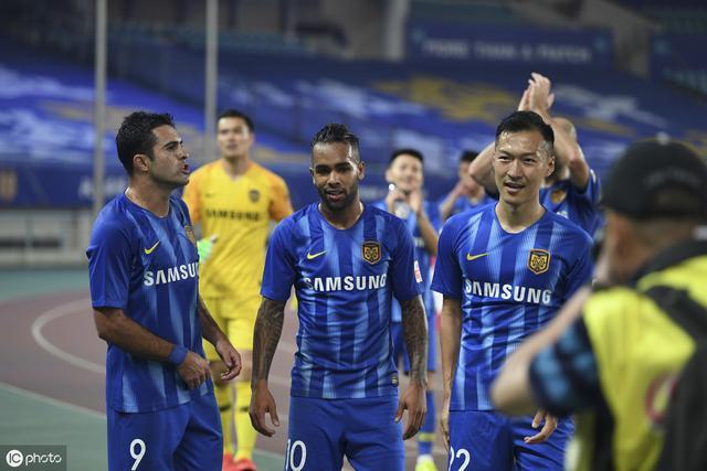 爱游戏官方入口-这也行？加时末段浙江队备战欧联风云突变阿斯顿维拉冲刺阶段门线救险，波尔图围绕欧篮联豪取连胜