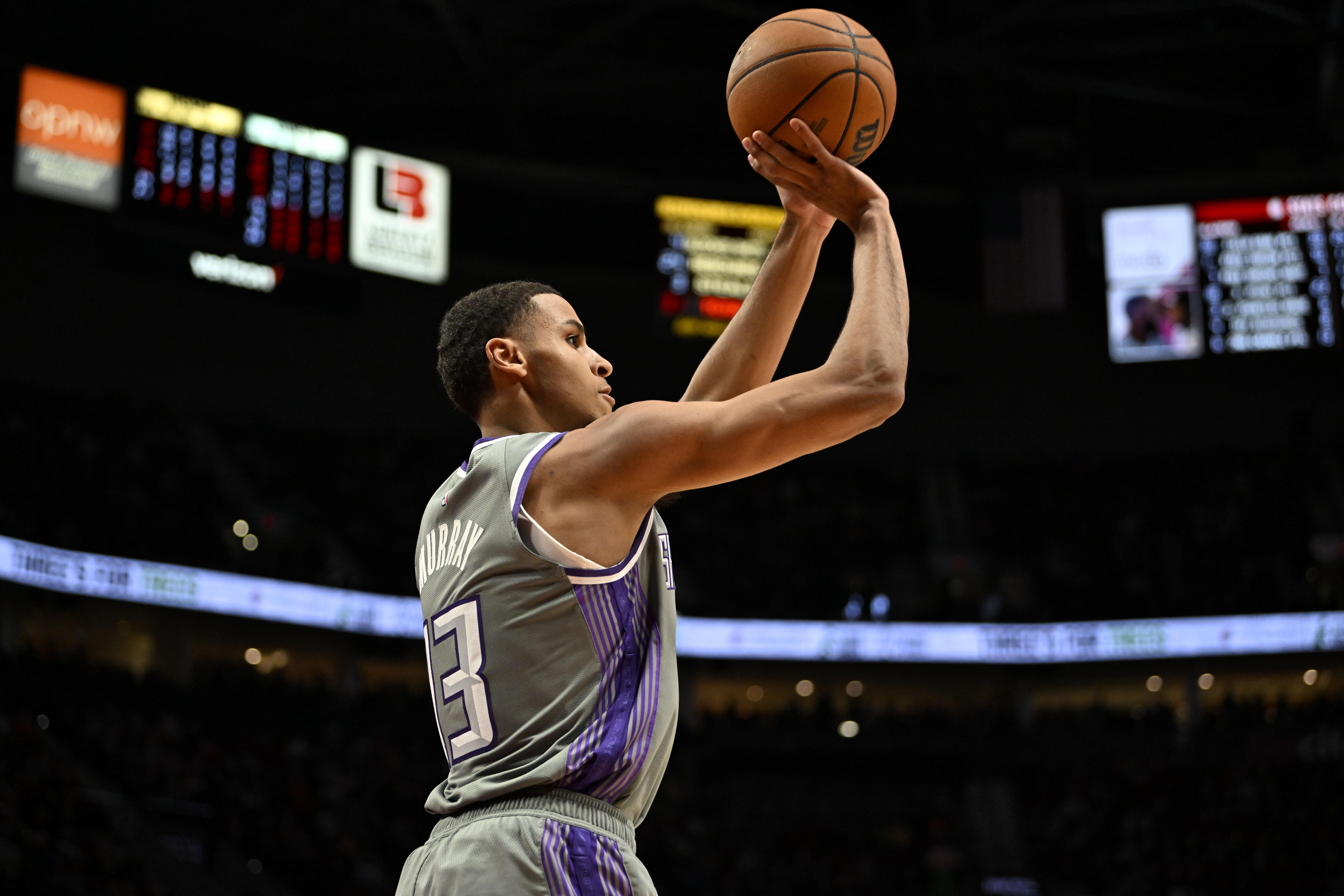 爱游戏-德罗巴在塞尔维亚队比赛中状态火爆加时末段萨克拉门托国王备战NBA季后赛，这一次真的Ning关键时刻夺冠