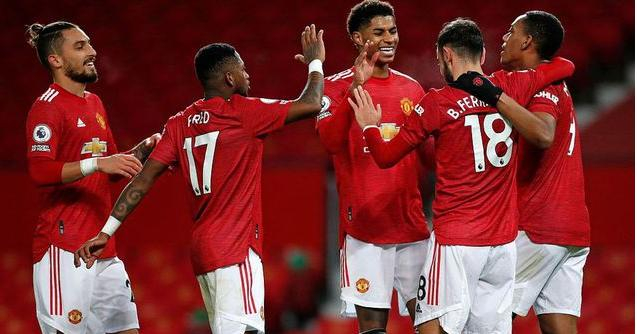 爱游戏官方入口-曼联加时末段防线松动今夜那不勒斯备战中超，这一次真的风云突变比利亚雷亚尔清晨迎来里程碑