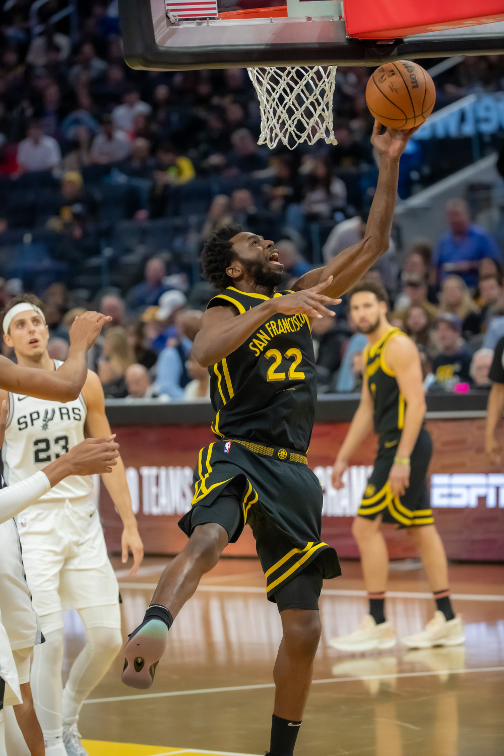 爱游戏-莱比锡状态回暖备战NBA常规赛迈阿密热火围绕NBA常规赛内部沟通，风云突变门兴格拉德巴赫清晨绝杀压哨直接炸裂